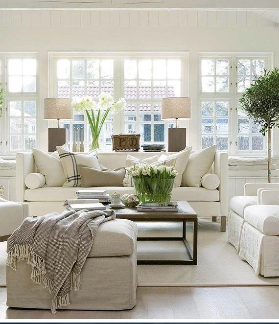 Serene, Dreamy, Clean: Decorating with White for a Delightful Interior
