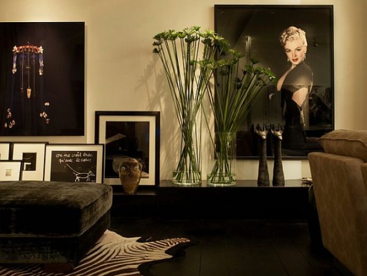 Marilyn Monroe's iconic London home with stunning flower arrangements.