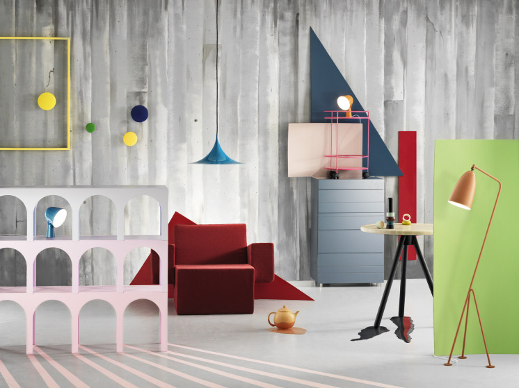 A room full of colorful furniture and objects, featuring interior design trends for 2015.