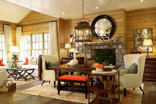 Traditional décor accent this log home (bloggingpet)