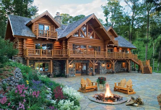 A luxurious log home (foreverandarecipe)