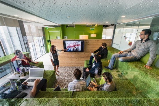 Comfortable open spaces at Google office in Dublin (home-designing)