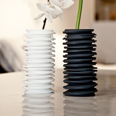 Vases created on a 3D printer (homeideasmag)