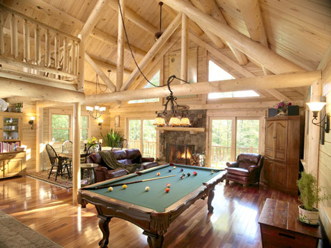 A bright and airy log home (myhometone)