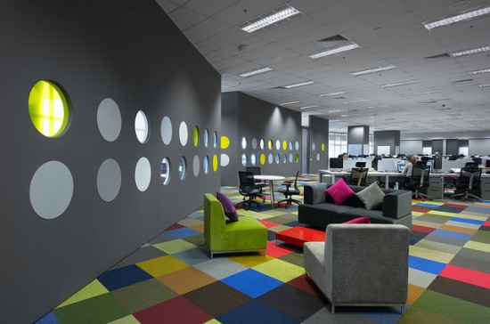 Shape and color pop in this office design by Moser Associates (officedesignlondon.blogspot)