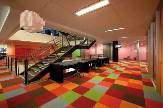 Vibrant office space (workspacestyle)