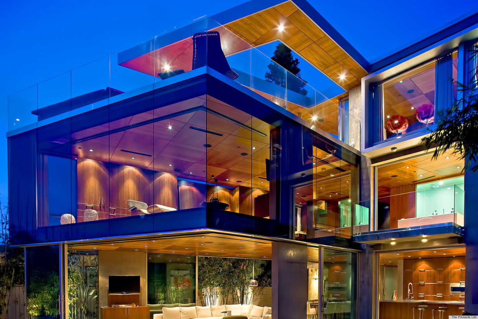Living In A Glass House A Glimpse Into A Unique And Spectacular Lifestyle
