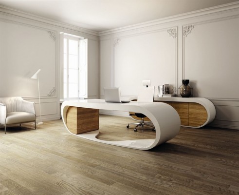 Modern and functional desk design 