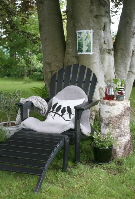 A simple outdoor nook made homey