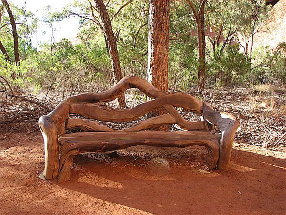 A beautiful organic-inspired garden bench 