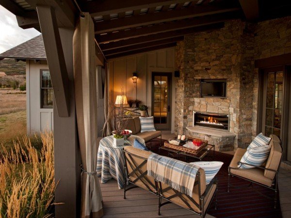 This cozy outdoor living area is perfect for intimate dinners 
