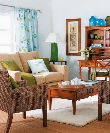 A rattan chair in a living room.