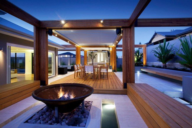 Separate areas for the fire pit and dining make this outdoor space versatile