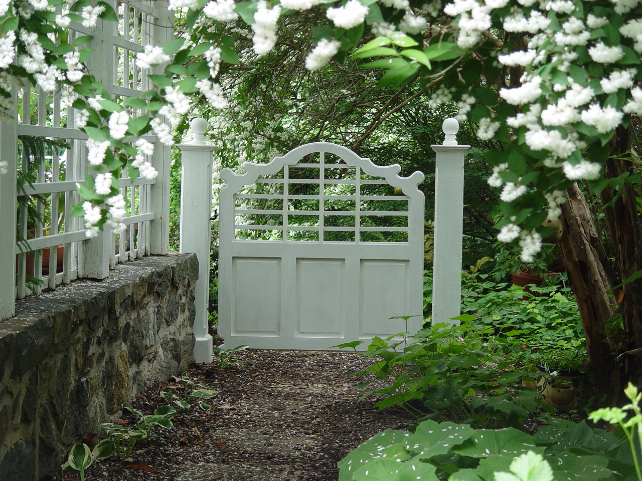 Garden Gates Make a Grand Entrance
