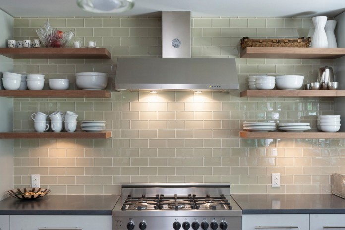 Sleek and contemporary open shelving in the kitchen