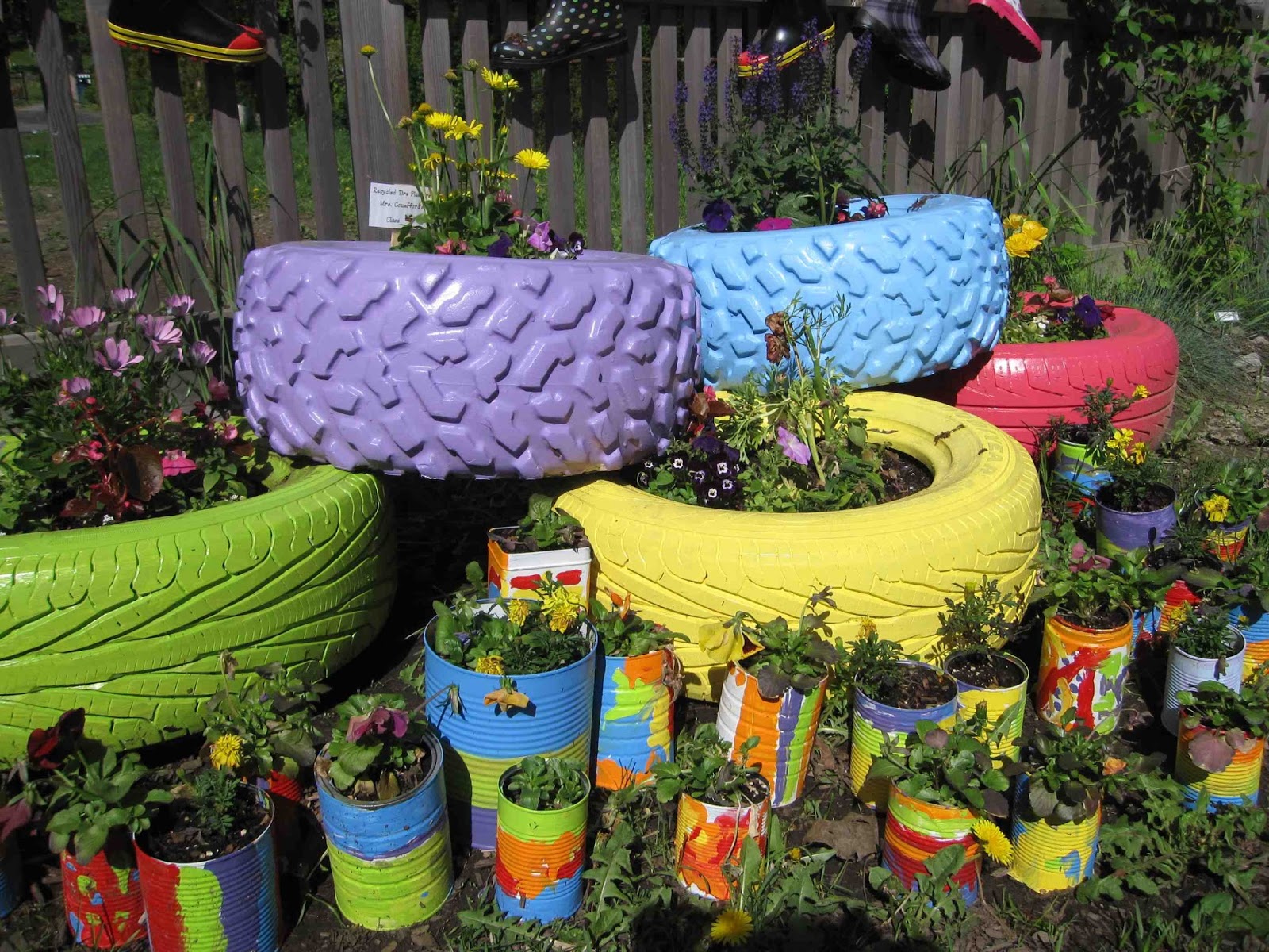 Repurposed pallets in your garden & Recycle also your old tires