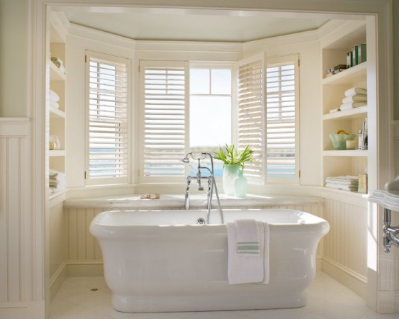 White shutters meld beautifully in this bathroom