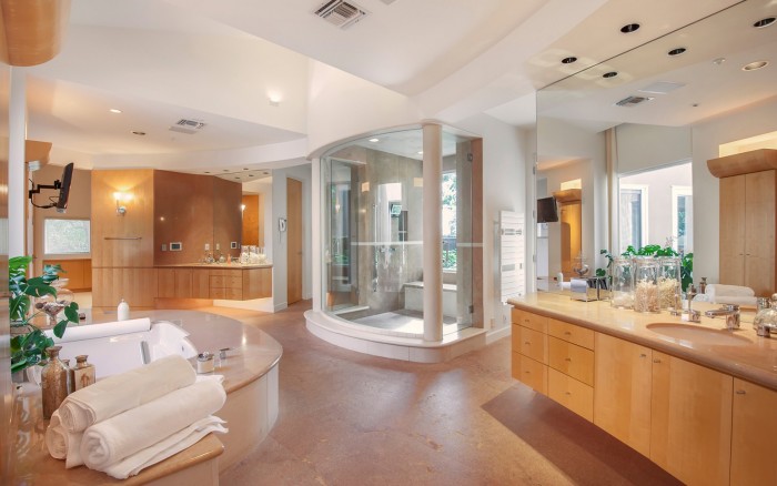 A spa-like bathroom for optimum relaxation