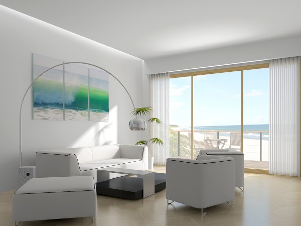 The modern coastal home is fresh and light 