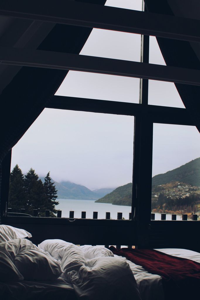 Bedroom with an amazing view (moonandtrees.tumblr.com)