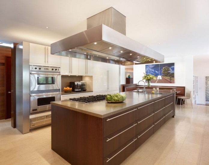 Streamlined functionality in the modern kitchen