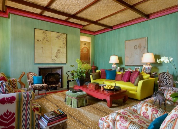 Color radiates in this eclectic room 