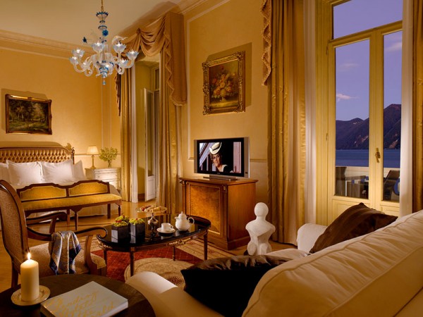 Luxury hotel suite 