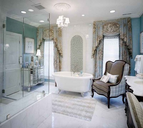 Elegant bathroom with clawfoot bathtub 