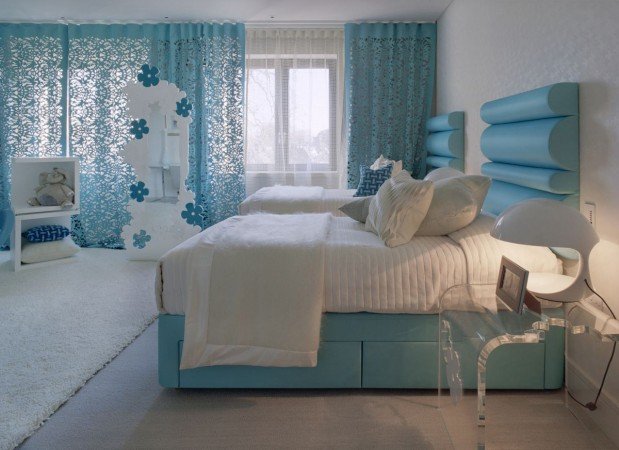 Modern style in teen bedroom