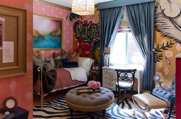 Eclectic style in teen girl's bedroom