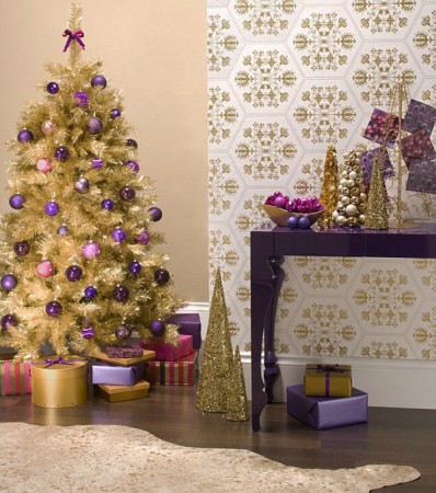 An alternative colored Christmas tree in a room.