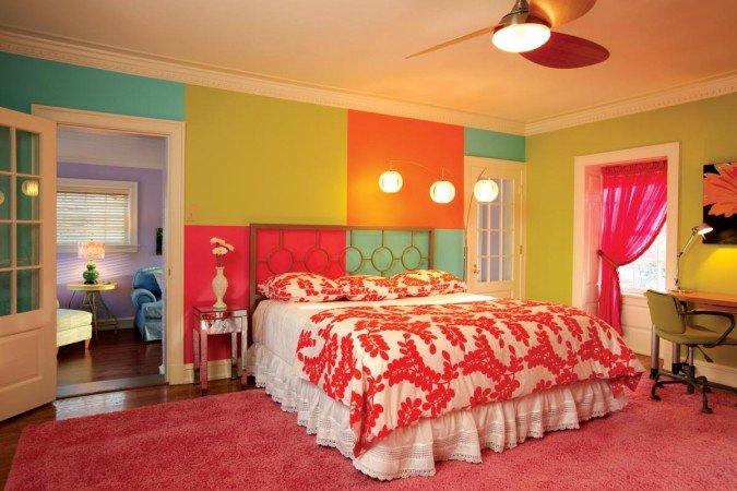 Vibrant colors highlight this teenage girl's bedroom 