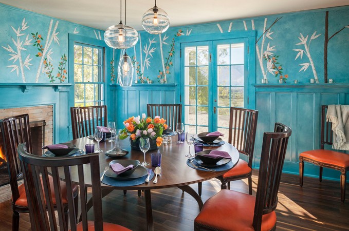 Stunning walls highlight this dining room