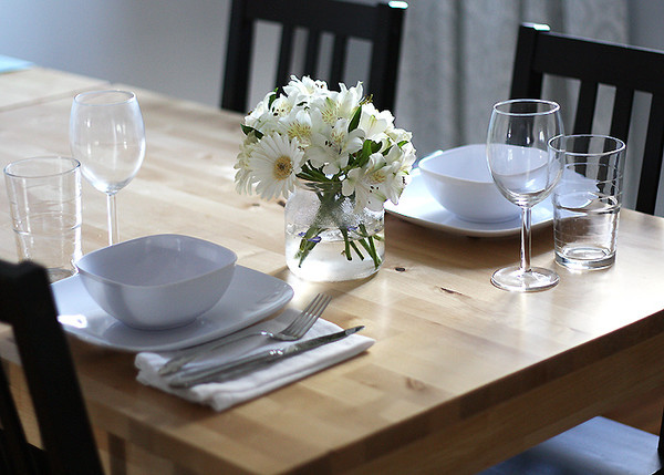 Simple table settings make your dinners quick, easy and special 