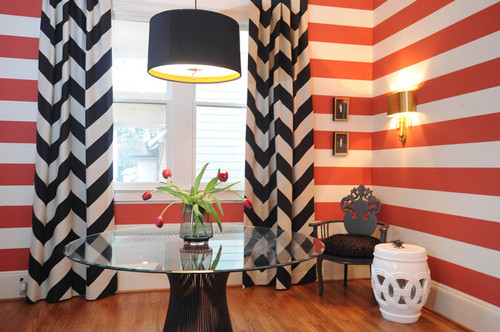 A room with striped walls that create motion.