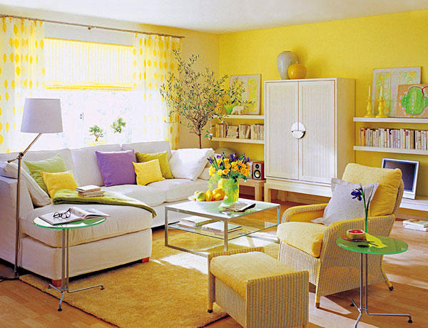 Yellow interior (casadiez)