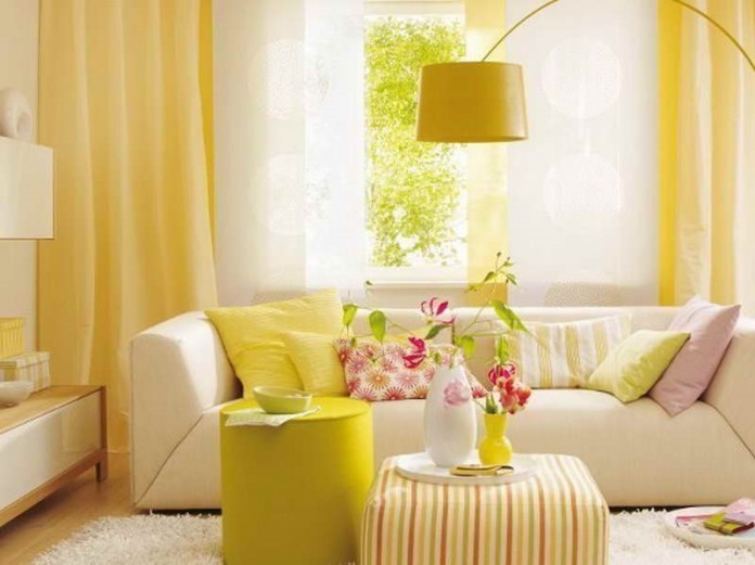Yellow interior (tutiszoba)