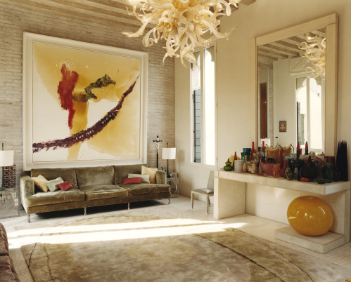 Large abstract art painting makes a statement