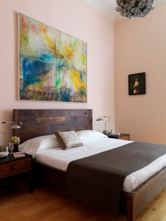 Abstract art adds to bedroom design 