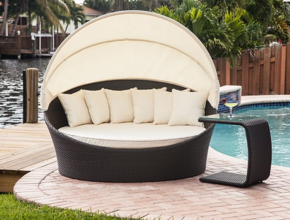 Cozy outdoor daybed for backyard relaxation