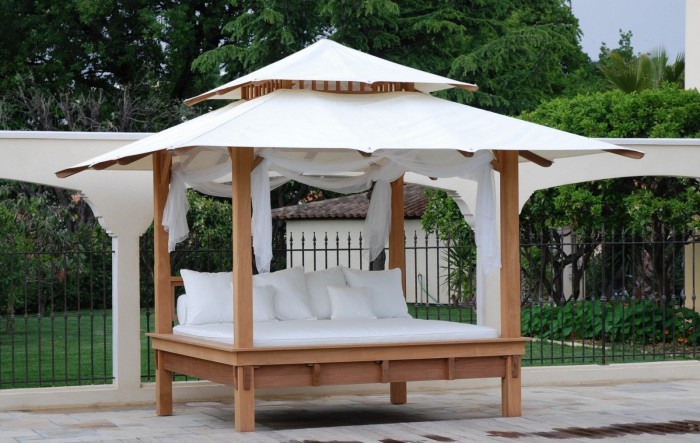 Lovely covered outdoor daybed 