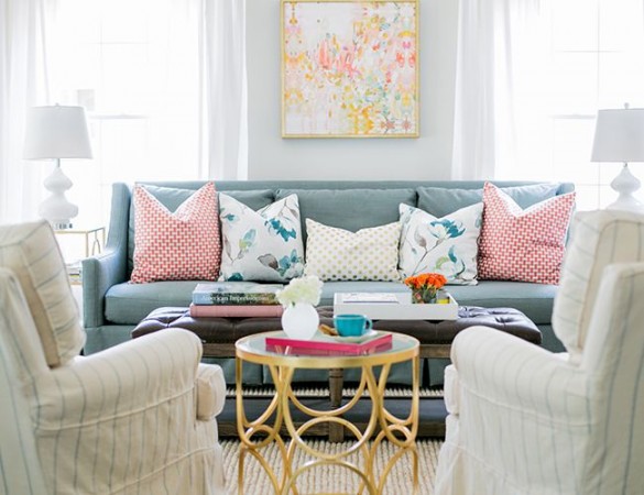 Refreshing pastel living room 