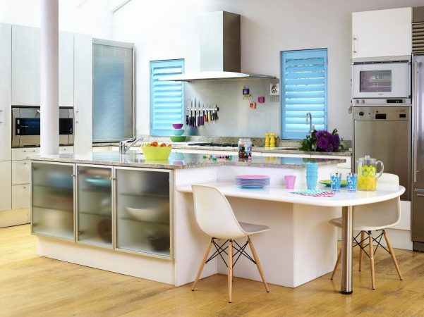 Character and color in this modern kitchen