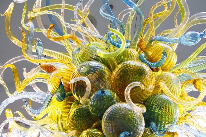 Dale Chihuly art glass 