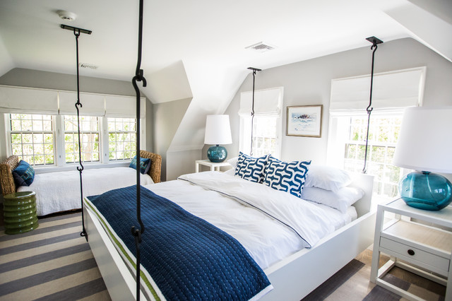 Fresh coastal style bedroom