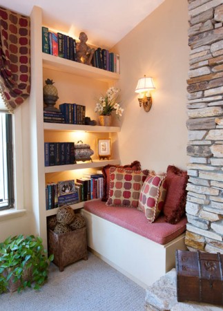 Creating a Cozy Corner Retreat with a Fireplace and Bookshelves in Your Home