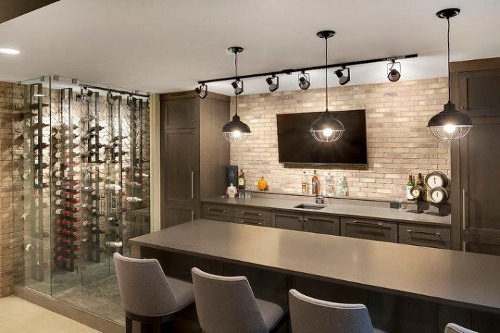 Sleek and sophisticated home bar design 