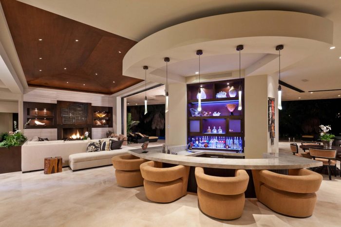 A luxury bar for the home 
