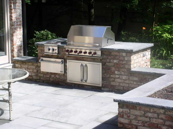 An outdoor kitchen for patio entertaining.
