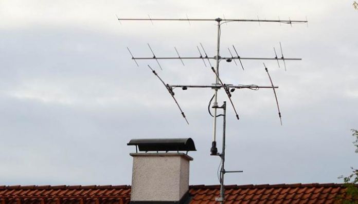 A rooftop TV antenna.